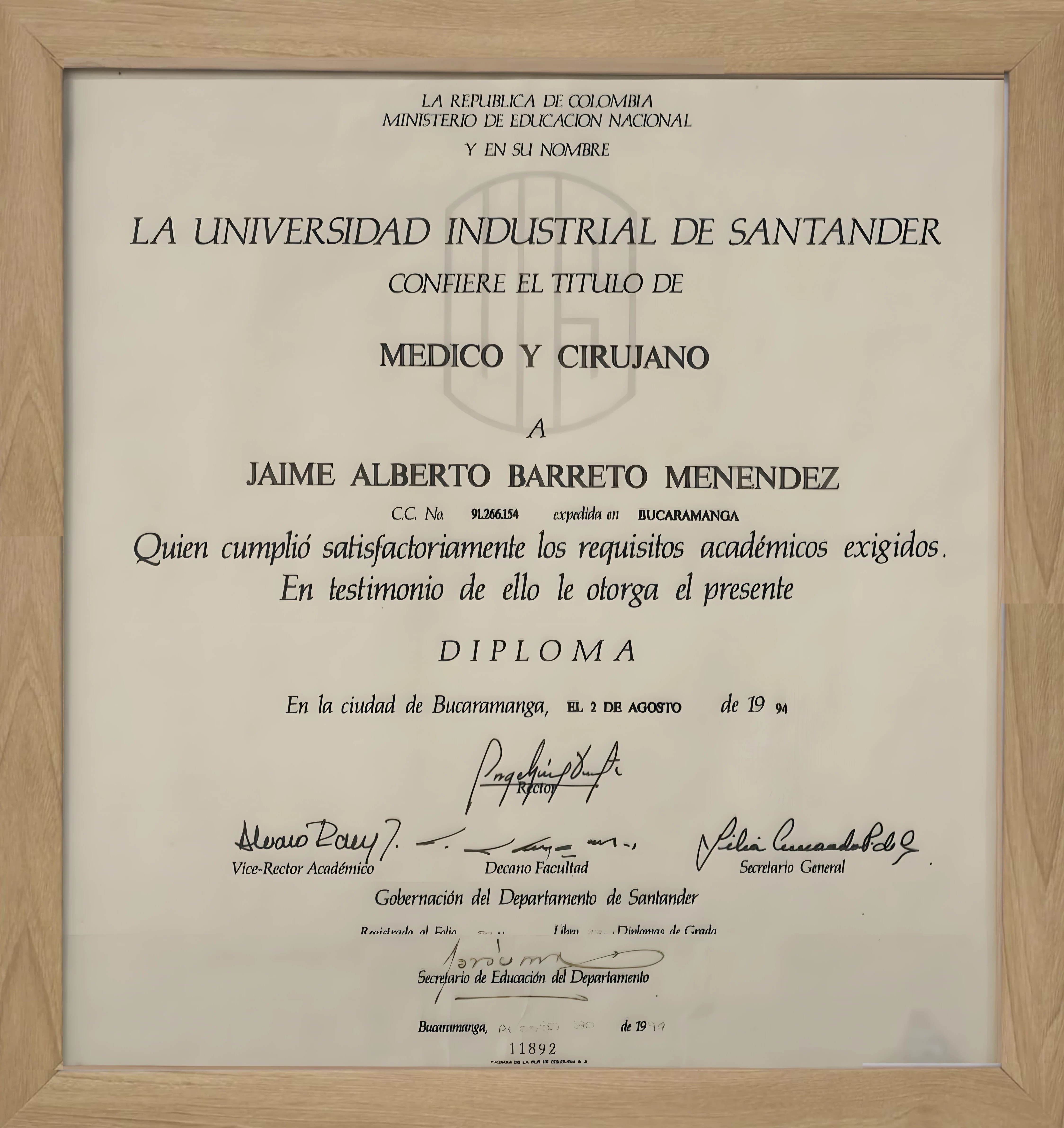 Dr. Jaime Barreto medico UIS neumologo universidad El Bosuqe disponible en Bucaramanga